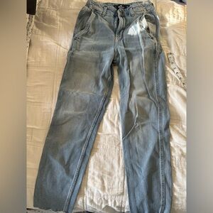Hollister ultra high rise mom jeans vintage stretch 1R width 25 length 27